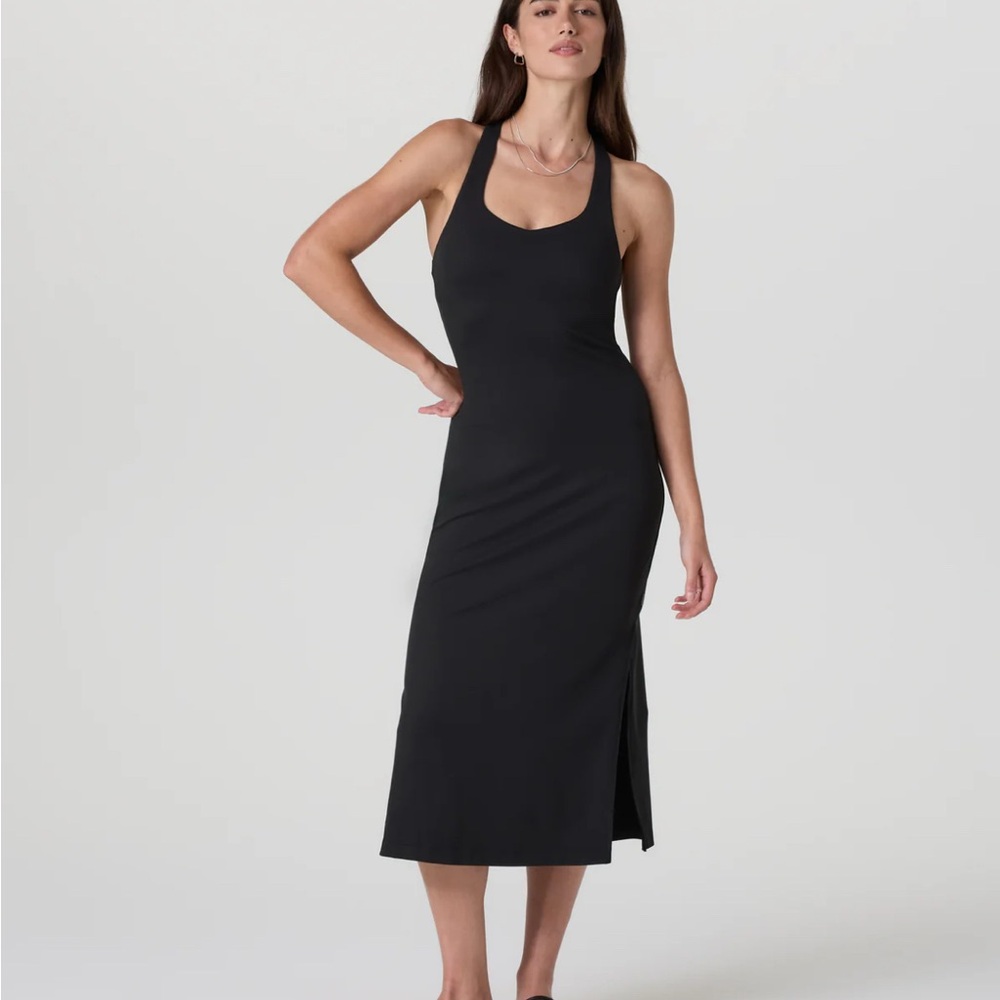 Vuori Black Midi Dress